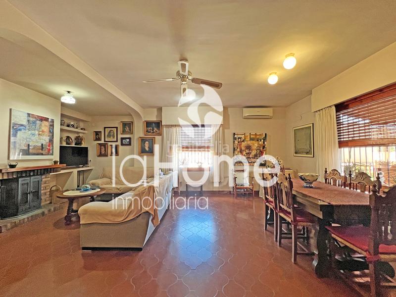 Foto 95c687ea-8e67-4cc7-807f-48041cd00aff. Chalet  independiente con espacios grandes y en una ubicación inmejorable en Paterna