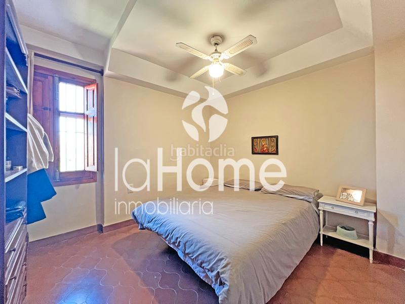 Foto dfcb5738-b9f6-40ec-8cf8-2e7de572b815. Chalet  independiente con espacios grandes y en una ubicación inmejorable en Paterna