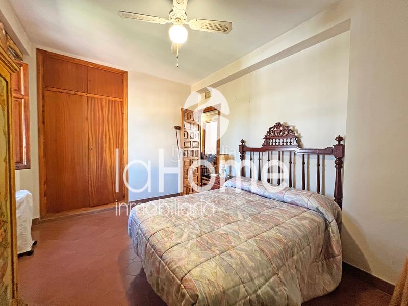 Foto f138e6db-812a-4cae-8b9d-10cee31ee5fd. Chalet  independiente con espacios grandes y en una ubicación inmejorable en Paterna