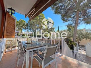 Rent Towny house in Riba - roja de Túria. Pareado con todas las comodidades y espacios que tu familia nece