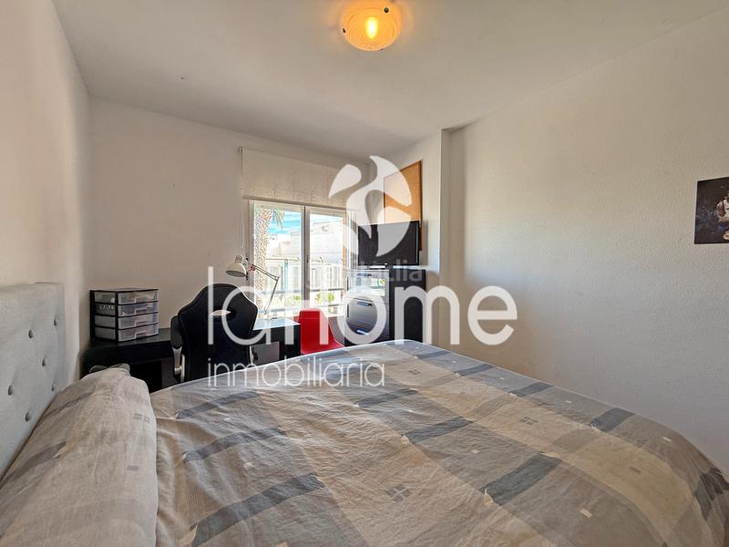 Foto 9aff3ff2-33fd-4dad-a344-c31337149efd. Piso  amplio, luminoso y bien ubicado en Núcleo Urbano Pobla de Vallbona (la)