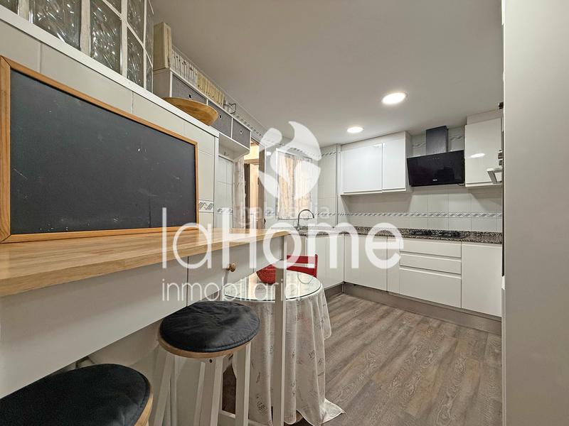 Foto ac10225d-f122-4791-88cd-ddf5e6253977. Piso  amplio, luminoso y bien ubicado en Núcleo Urbano Pobla de Vallbona (la)