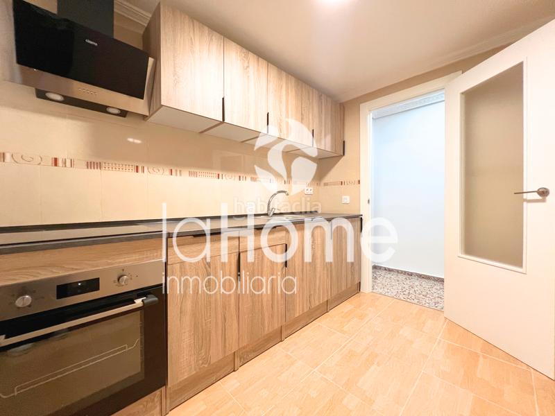 Foto a0ed7b68-6086-49a8-b6b0-0a06071250e2. Pis a Parc Central Paterna