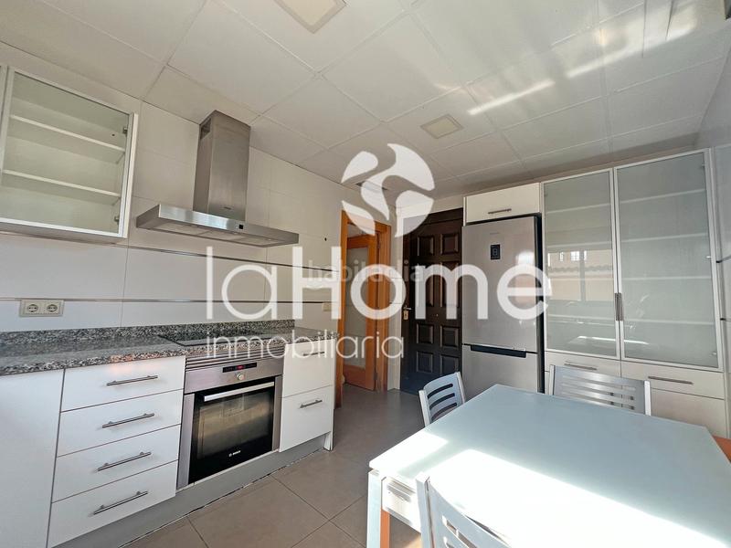 Foto 6f0507ea-9fa5-407d-a645-3b200e70992c. Chalet mit parking pool in Montesol Eliana (l´)