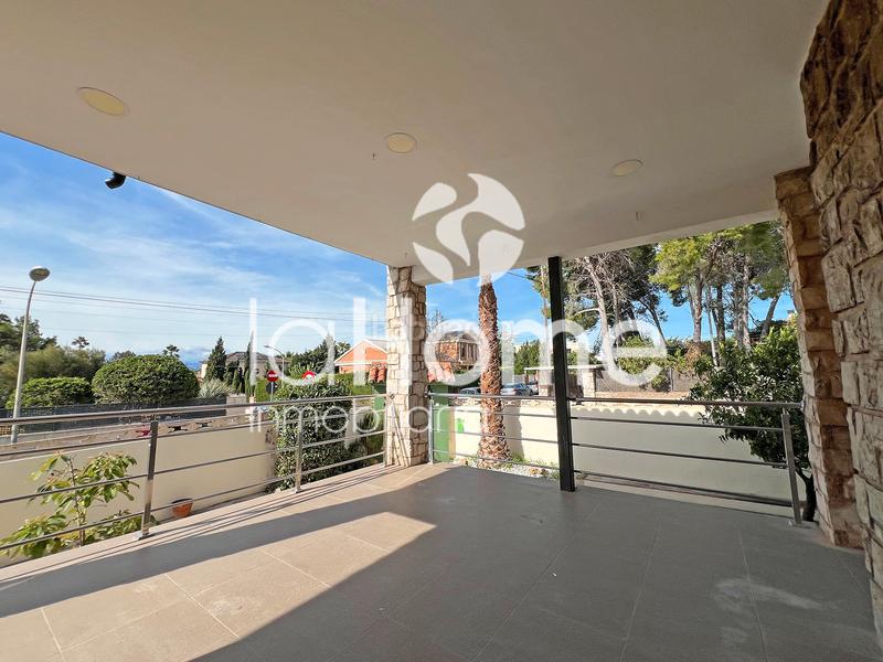 Foto b569104e-473d-4409-adfd-e214b568d40c. Chalet mit parking pool in Montesol Eliana (l´)