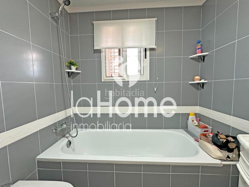 Foto 14f8e5ce-dfce-4164-abe8-5d208d1e04a9. Chalet avec chauffage parking piscine dans La Conarda Pobla de Vallbona (la)