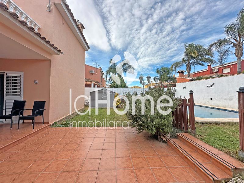 Foto 7401aa83-f3b3-49d7-8dde-6e7a51f232be. Chalet avec chauffage parking piscine dans La Conarda Pobla de Vallbona (la)