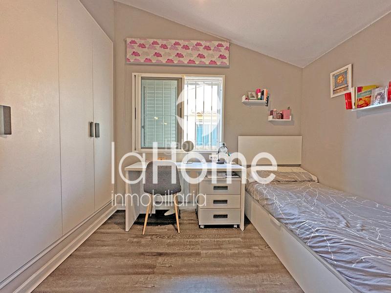 Foto 75d44e0f-0849-467a-baf0-7dc0b5992c33. Chalet avec chauffage parking piscine dans La Conarda Pobla de Vallbona (la)