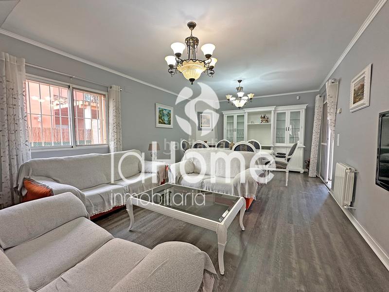 Foto bb9aa328-e159-41a7-801f-5a8285632201. Chalet avec chauffage parking piscine dans La Conarda Pobla de Vallbona (la)