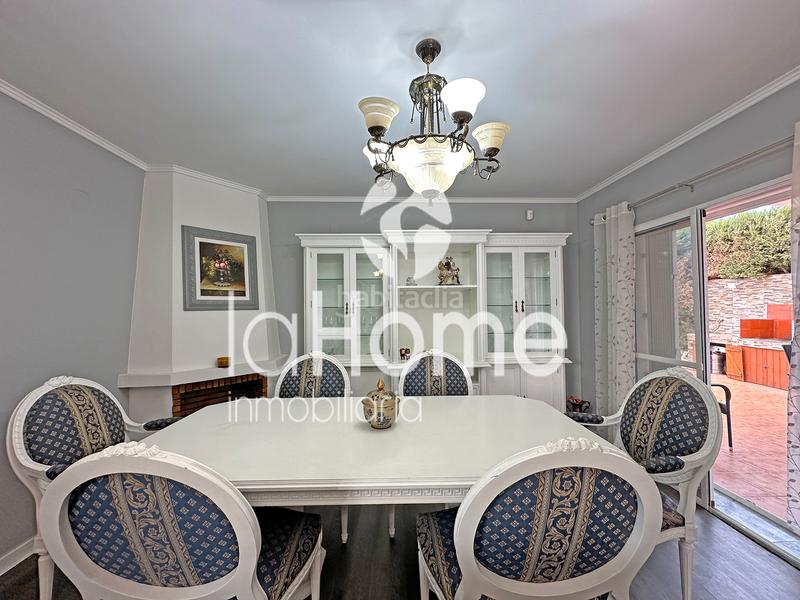 Foto cc517cb0-e195-49e1-acd1-012cbfd3d446. Chalet avec chauffage parking piscine dans La Conarda Pobla de Vallbona (la)