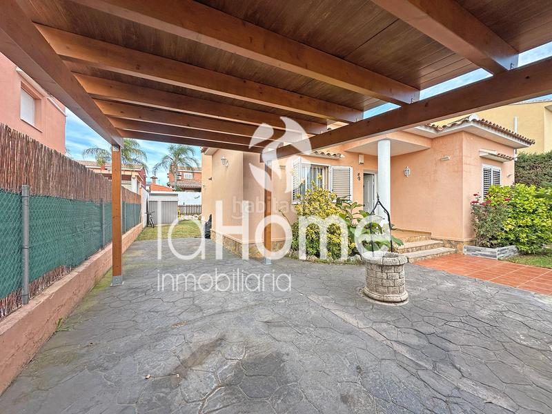 Foto e603ece0-51ce-445f-875b-3b89a5bd0151. Chalet avec chauffage parking piscine dans La Conarda Pobla de Vallbona (la)