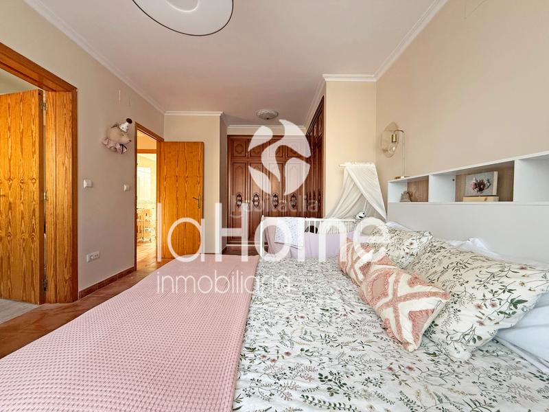 Foto 4b8b104e-2e66-4e15-bef3-9cf70a7a8d64. Semi detached house with heating parking pool in Mas Camarena Bétera