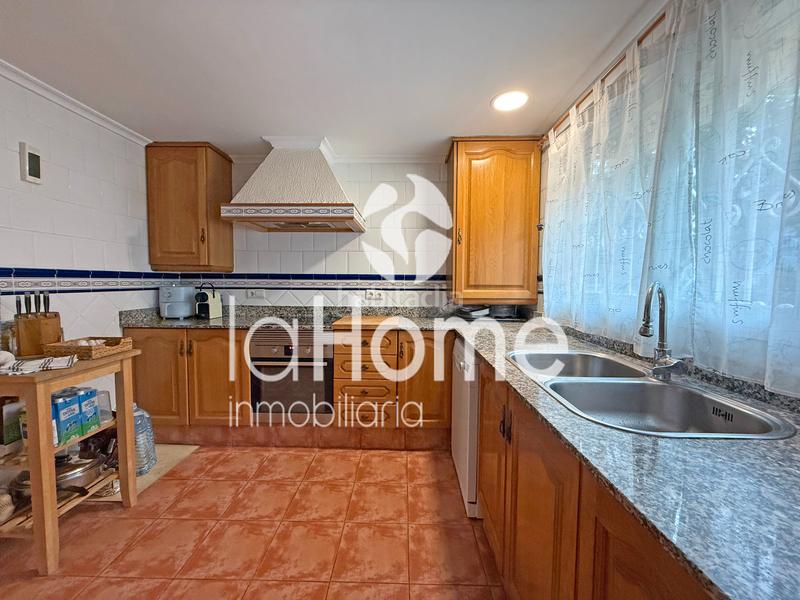 Foto 97bd8a8b-3ecd-4877-b43c-229d397cc117. Semi detached house with heating parking pool in Mas Camarena Bétera