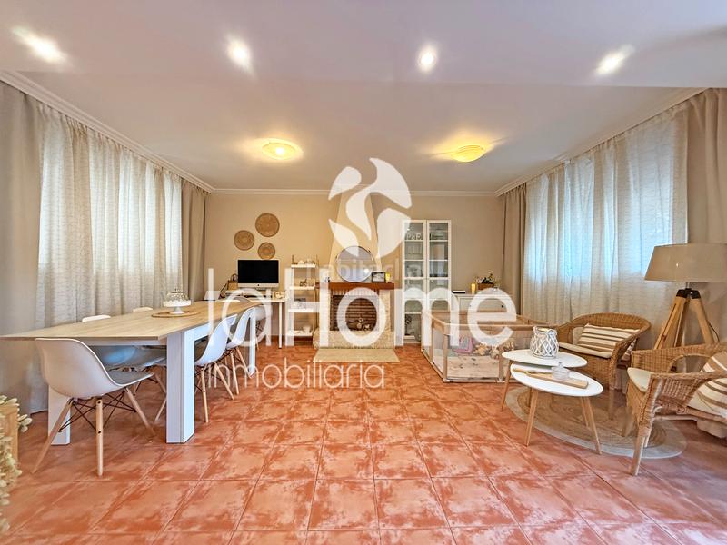 Foto c17d7c67-6710-46f9-839c-5f83a39ecef0. Semi detached house with heating parking pool in Mas Camarena Bétera