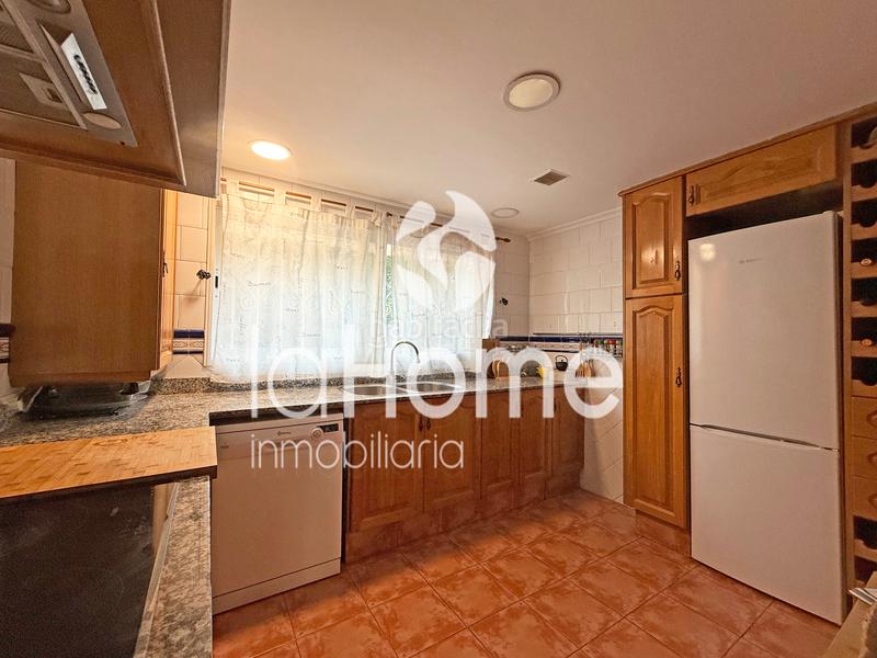 Foto d037d4a4-74fa-4618-aa9c-afb9789f3aee. Semi detached house with heating parking pool in Mas Camarena Bétera