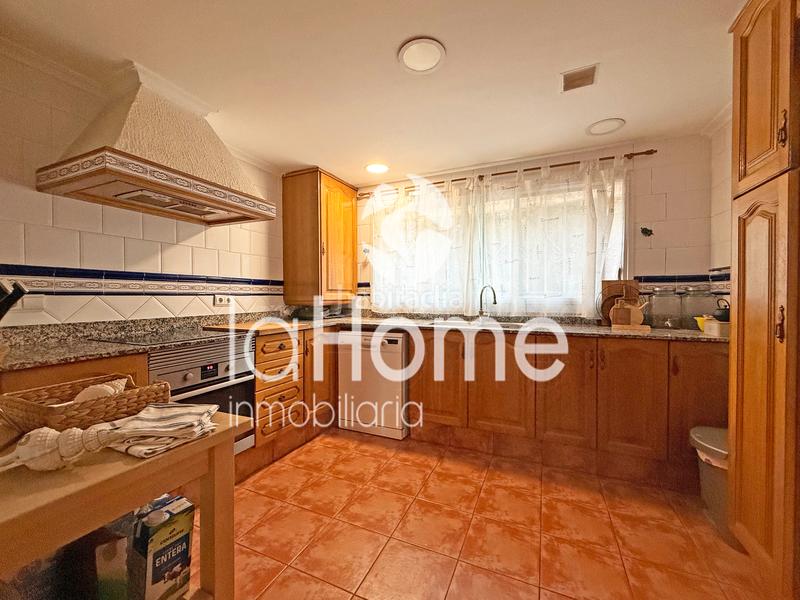 Foto e05315fe-e92c-47ec-a93a-a961f81804d1. Semi detached house with heating parking pool in Mas Camarena Bétera