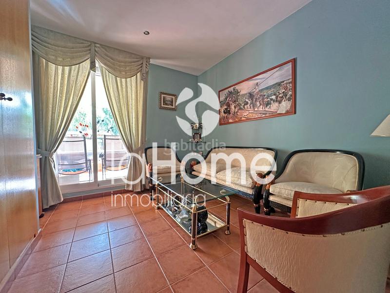 Foto a40eee53-a3a8-4fd7-9a64-e4615394bba8. Appartamento con parcheggio piscina in Casco Urbano Náquera