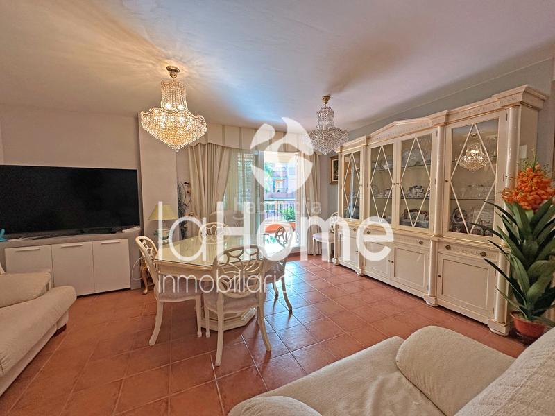 Foto eeb3772c-332a-49cc-b737-92f85a6e7d9f. Appartamento con parcheggio piscina in Casco Urbano Náquera