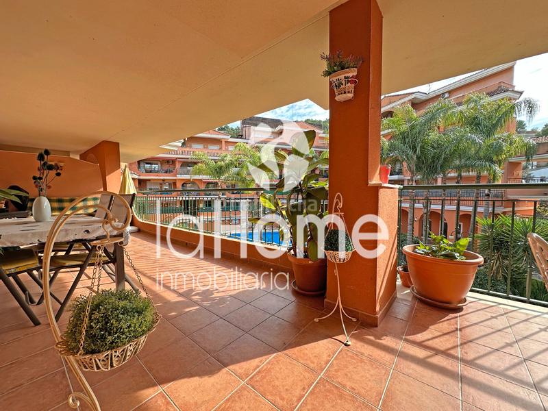 Foto fb05adf5-4223-49dd-97a9-e26fc133cdb0. Appartamento con parcheggio piscina in Casco Urbano Náquera