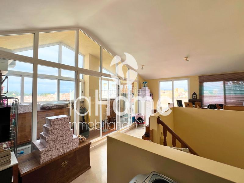 Foto 07331cb6-d0a7-45e6-a390-5ceefc5a5c35. Triplex with fireplace heating parking pool in Centro Bétera