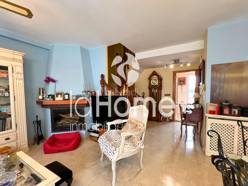 Foto 3e7bec21-dada-48cb-a009-c103a0626dac. Triplex with fireplace heating parking pool in Centro Bétera