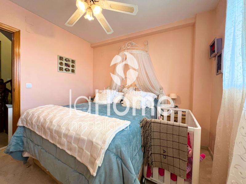 Foto 4c7b23a7-d86c-43e5-b9b7-b57f1f660faa. Triplex with fireplace heating parking pool in Centro Bétera