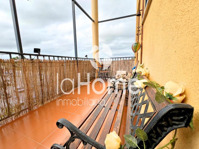 Foto 5d9edfc5-99e0-46c7-b9b0-424eaf6506c4. Triplex with fireplace heating parking pool in Centro Bétera