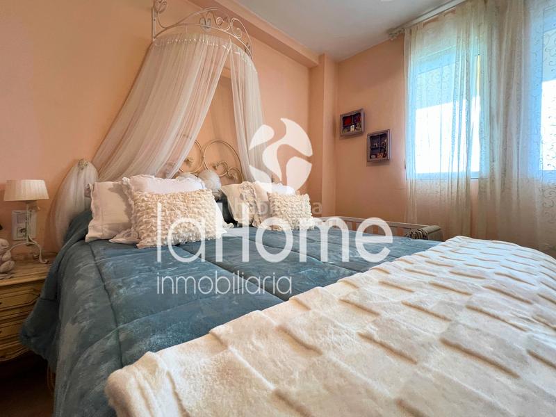 Foto 7551710d-76e1-4157-a36c-3e04629f562c. Triplex with fireplace heating parking pool in Centro Bétera