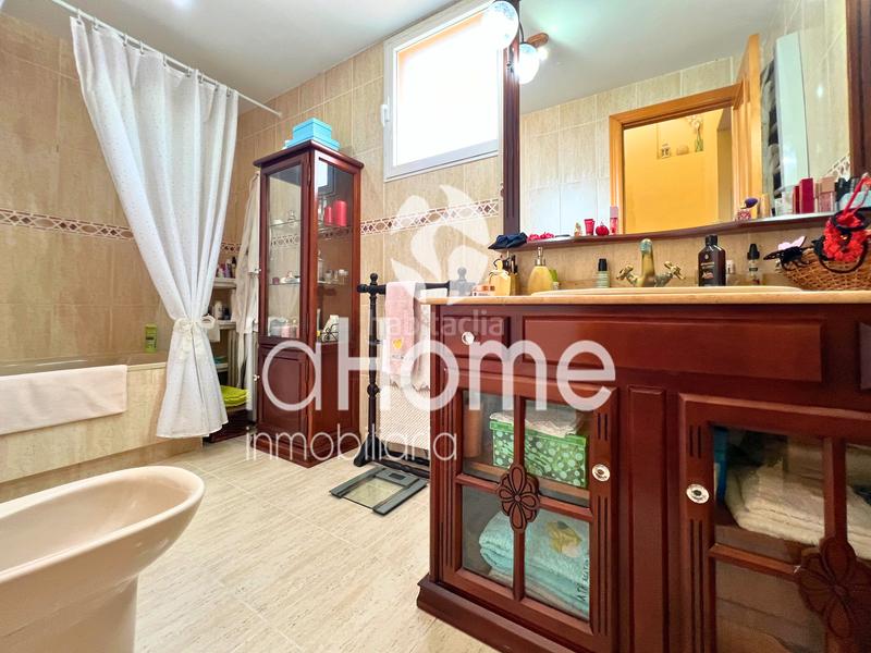 Foto 95820c73-1068-47df-8de6-dfabe5fa513c. Triplex with fireplace heating parking pool in Centro Bétera