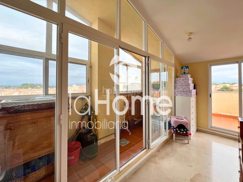 Foto a56a957d-4be1-4a12-baa4-86df58c153f0. Triplex with fireplace heating parking pool in Centro Bétera