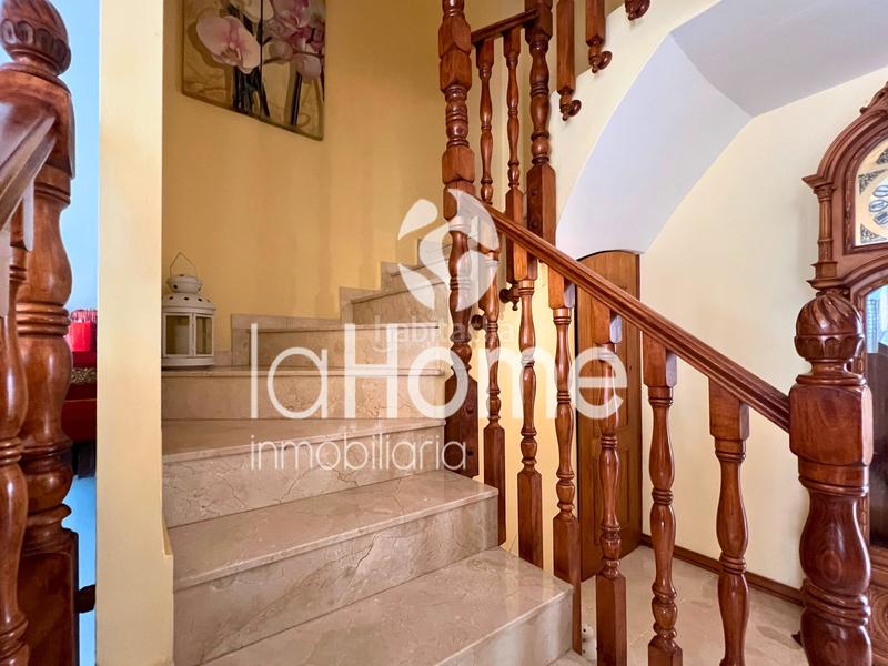 Foto cdf8fe66-694d-46e2-98b9-2d1ae6a5291e. Triplex with fireplace heating parking pool in Centro Bétera