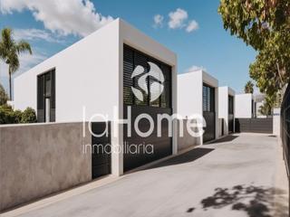 Chalet à La Cañada. Naturaleza y confort frente a la vallesa