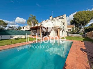 Maison jumelée à La Cañada. Pareado esquinero con mucho encanto