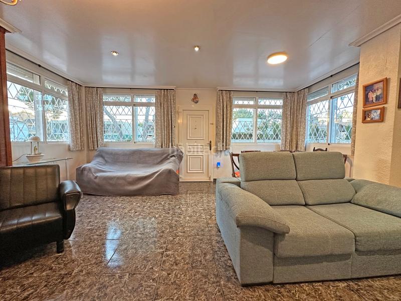 Foto 7b324a23-3f5d-4ec6-8490-9a619591bd0d. Xalet amb xemeneia aparcament piscina a La Cañada Paterna