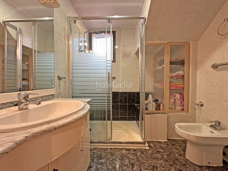 Foto 8a04d59e-a75e-4cf4-bd4b-73f2d6cc8094. Xalet amb xemeneia aparcament piscina a La Cañada Paterna