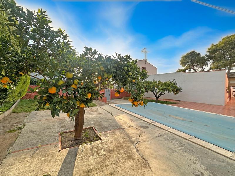 Foto f6e4ea86-4e82-4746-a744-95c41e03fb9a. Xalet amb xemeneia aparcament piscina a La Cañada Paterna