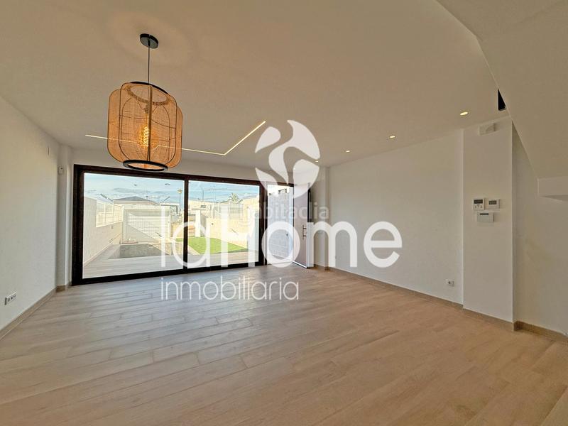 Foto da94c16b-46d4-4121-b8e9-bdbba03355d9. Location chalet avec parking piscine dans Torre en Conill-Cumbres de San Antonio Bétera