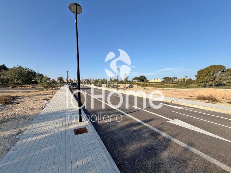 Foto d82d525f-d781-476a-a514-9d797be6c4b4. Terreny residencial a Mas Camarena Bétera