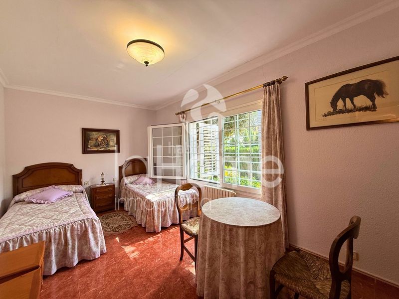 Foto 95e171bd-e7ec-43a9-9452-062d2bae1cff. Xalet amb xemeneia calefacció aparcament piscina a Paterna