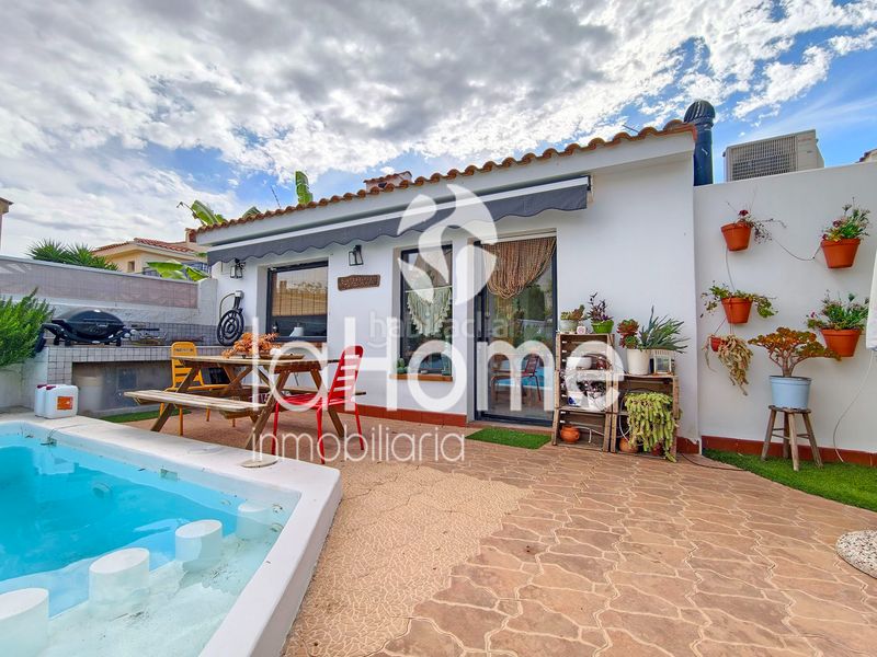 Foto fe9557f9-95cd-4698-8d2c-9f0e4046dfcb. Xalet amb calefacció aparcament piscina a Riba - roja de Túria