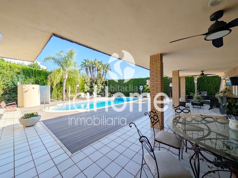 Foto b12e4208-16ad-471c-8aa4-9b9365eb72b3. Xalet amb xemeneia calefacció aparcament piscina a Eliana (l´)