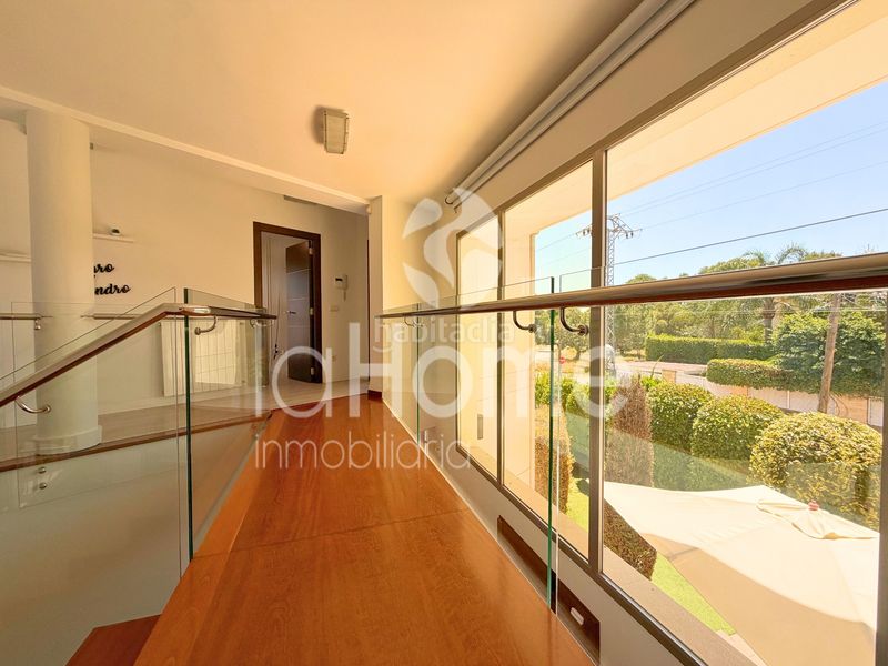 Foto db7450ff-d3ba-4c00-8d85-9a6429627ae6. Xalet amb xemeneia calefacció aparcament piscina a Paterna