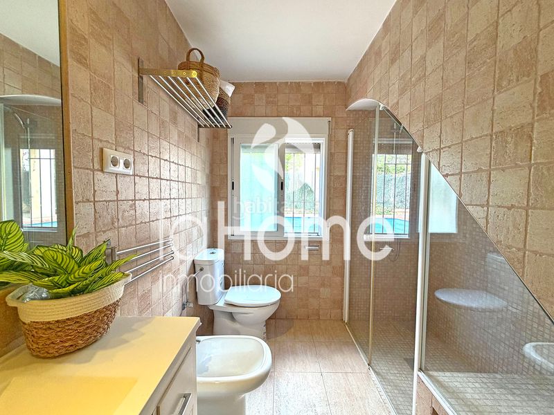 Foto f49d8580-d54c-4b9e-ad53-bd1bb33bd0e1. Xalet amb aparcament piscina a La Cañada Paterna