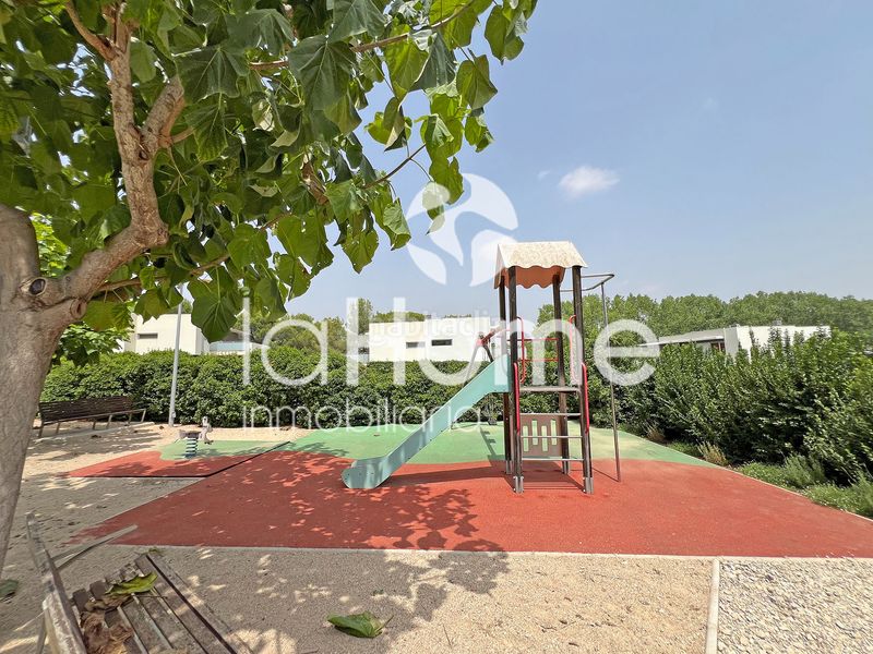 Foto 16e58cf6-31d2-4032-b12d-3c8a787bcfbd. Casa aparellada amb calefacció aparcament piscina a Chiva