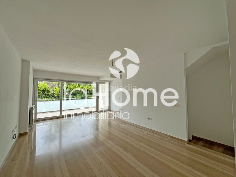 Foto 5908f7a1-99a1-44e8-9f9e-6c946106b560. Casa aparellada amb calefacció aparcament piscina a Chiva