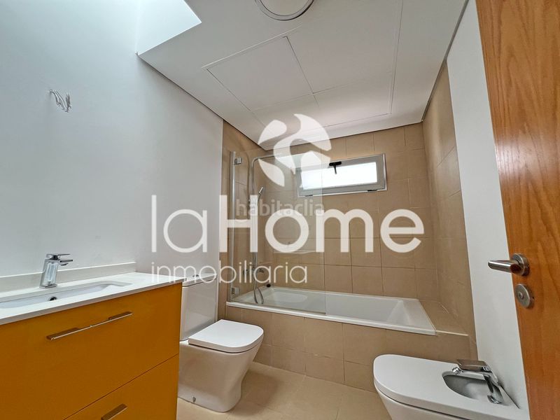 Foto af325ece-10a6-4ed7-b0d0-3b0938435d7f. Casa aparellada amb calefacció aparcament piscina a Chiva