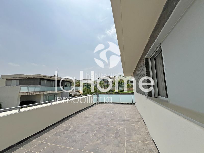 Foto af7693d1-2758-43a0-8672-626d14bd8444. Casa aparellada amb calefacció aparcament piscina a Chiva