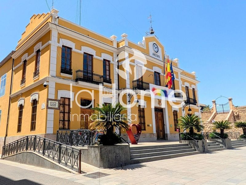 Foto e3681c37-7800-469f-af9e-33550eb303d1. Casa adossada a El Castell Burjassot