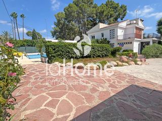 560 000 € — Chalet en La Cañada