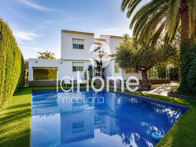 Foto ce6e5548-e4f6-4d0d-87b1-0dd0510ae784. Xalet amb calefacció aparcament piscina a El Carme-Sant Agustí-Bonavista Eliana (l´)